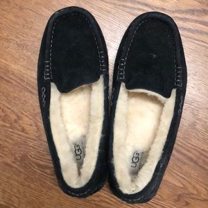 Ugg loafers/slippers